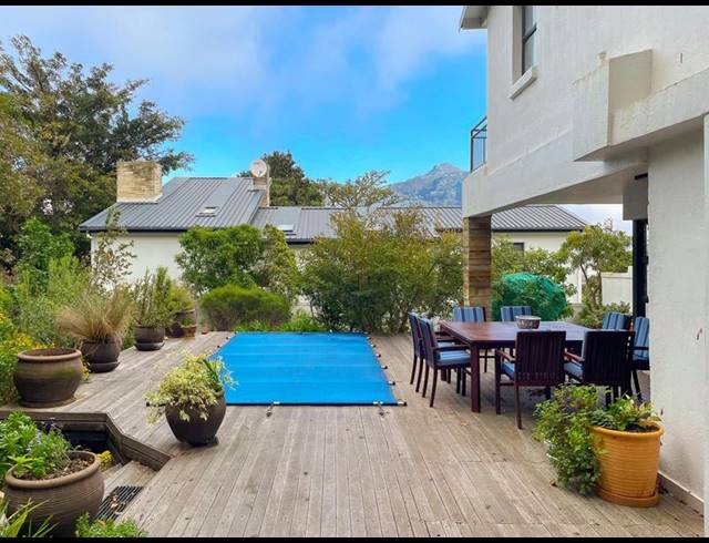 4 BEDROOM HOUSE FOR SALE IN HOUT BAY